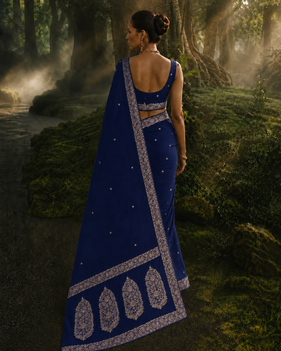 Banarasi Cross Blue Shades Booti Pattern Mashru Silk Saree