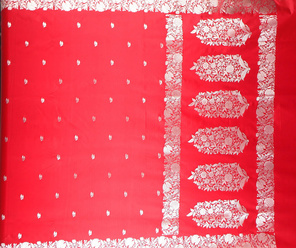 Banarasi Cross Red Shades Booti Pattern Mashru Silk Saree