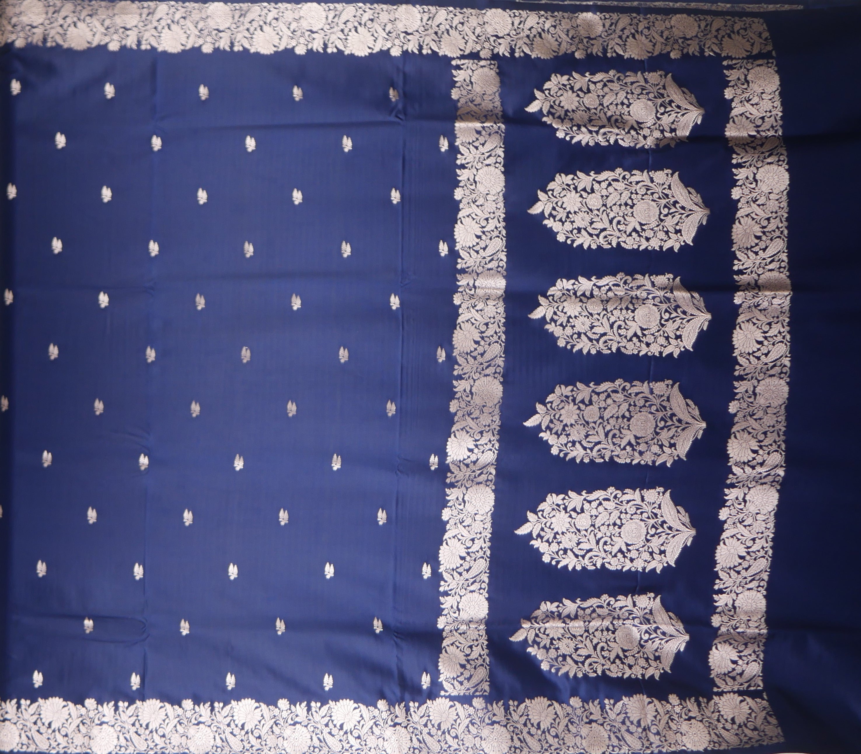 Banarasi Cross Blue Shades Booti Pattern Mashru Silk Saree