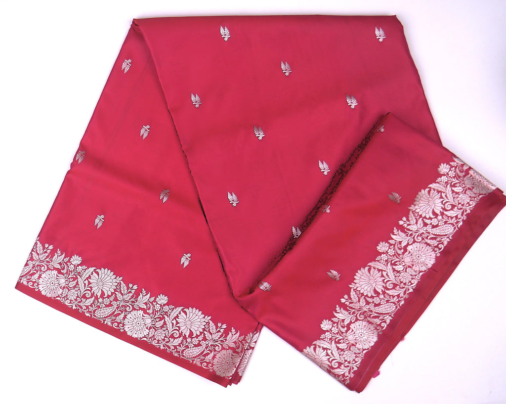 Banarasi Cross Light Red Shades Booti Pattern Mashru Silk Saree