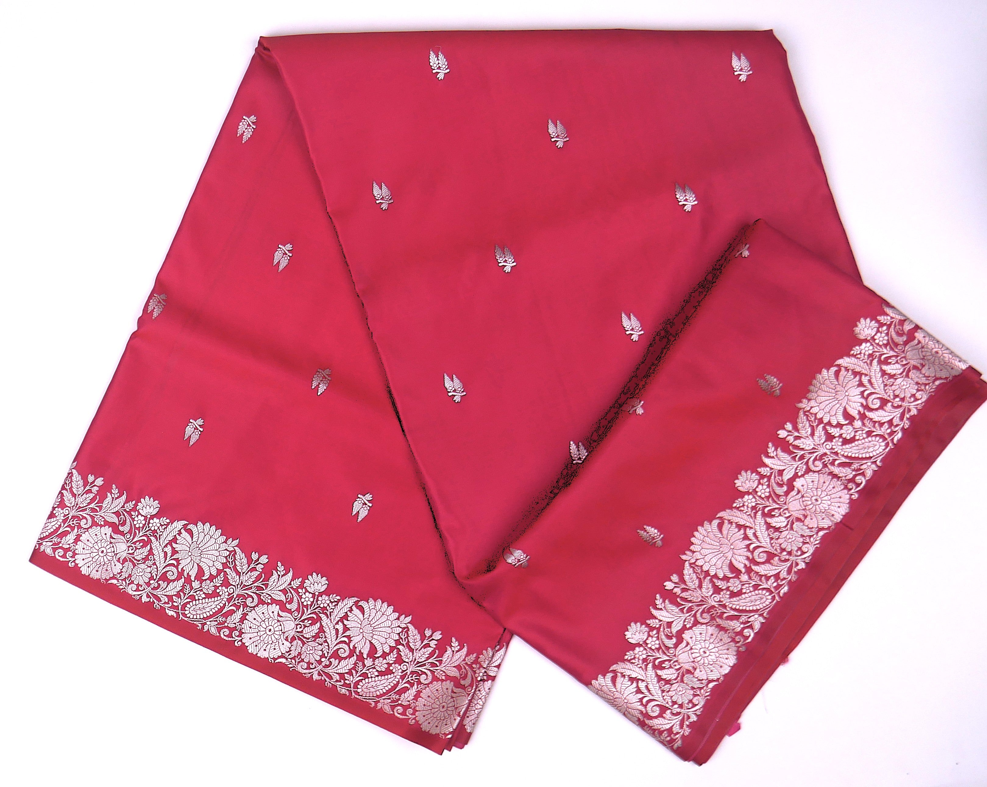 Banarasi Cross Light Red Shades Booti Pattern Mashru Silk Saree